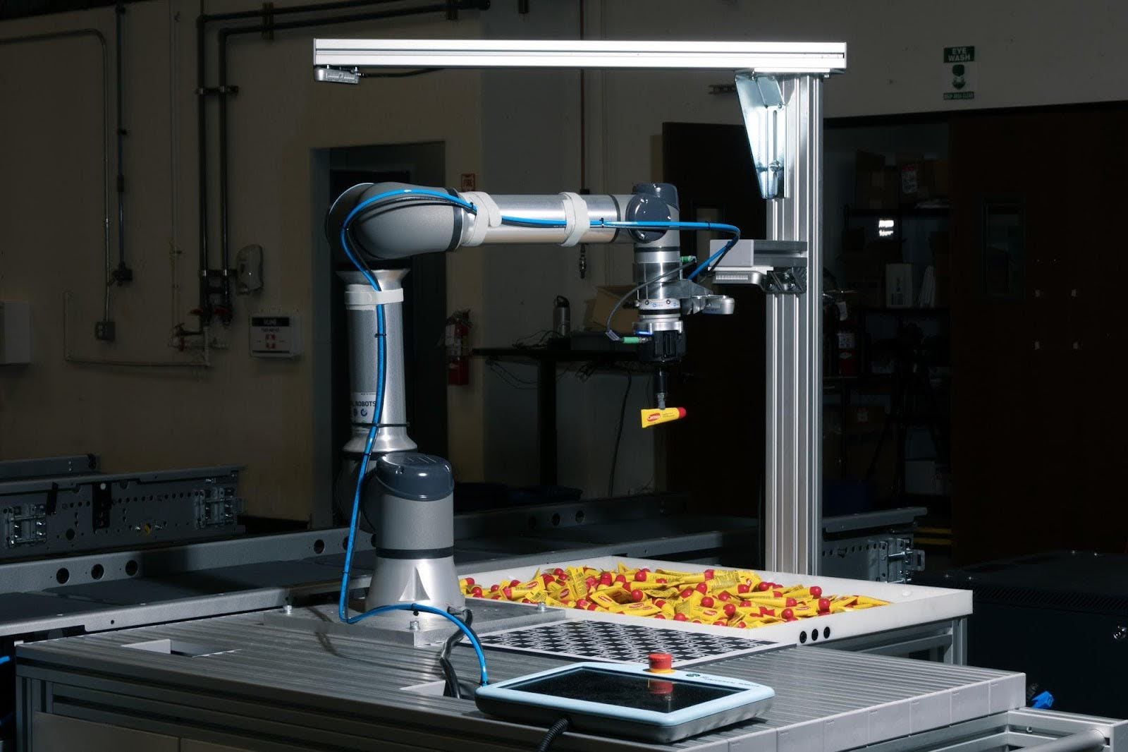 AI in Manufacturing: Vicarious Robotic Arm